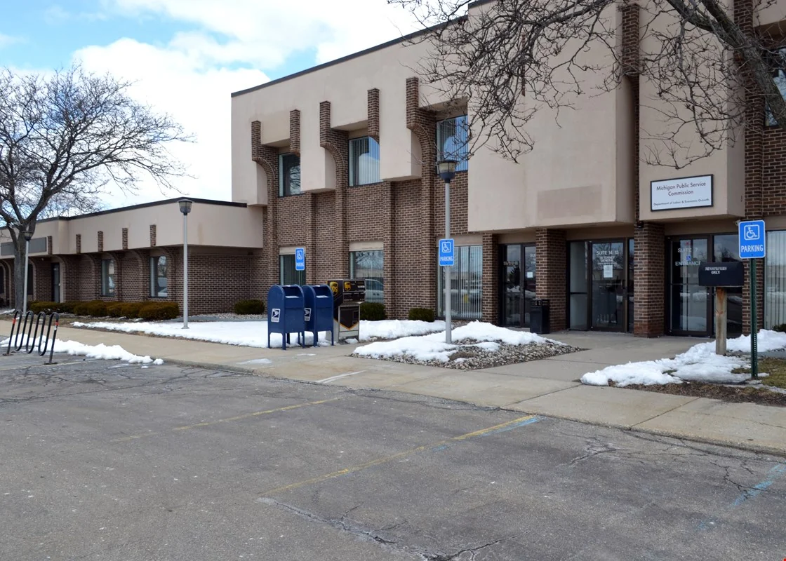 Holiday Office Park — Lease in Lansing, MI, photo 6 of 8