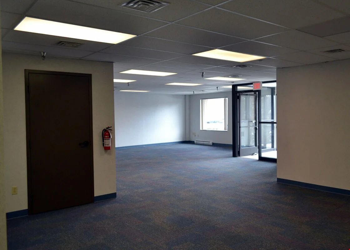 Holiday Office Park — Lease in Lansing, MI, photo 8 of 8