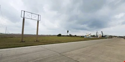 +/- 4 Acre Industrial Property — Sale in Corpus Christi, TX, photo 6 of 8