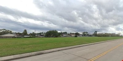 4.53 Acres Valley Fordge — Sale in Pasadena, TX, photo 3 of 7