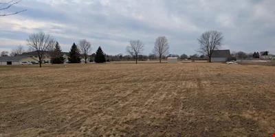 890 Kingsway Dr — Sale in Le Sueur, MN, photo 3 of 4