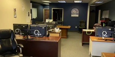 COMMERCIAL 9-UNIT INVESTMENT PROPERTY — Sale in Willoughby, OH, photo 6 of 7