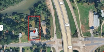1922 W MAIN ST BAYTOWN TX- 6,250sf Flex Bldg, 0.88 Acre — Sale in Baytown, TX, photo 1 of 8
