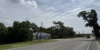 1922 W MAIN ST BAYTOWN TX- 6,250sf Flex Bldg, 0.88 Acre — Sale in Baytown, TX, photo 3 of 8