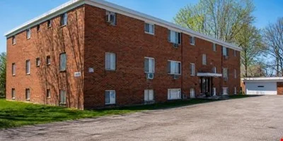 Low-Rise/Garden Apartment Building for Sale--Investment — Sale in Cleveland, OH, photo 1 of 8