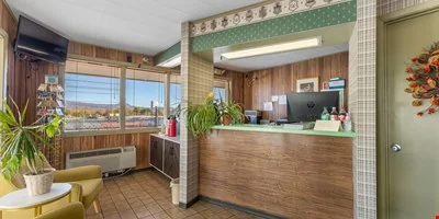 Robin Hood Motel — Sale in Raton, NM, photo 2 of 8