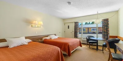 Robin Hood Motel — Sale in Raton, NM, photo 4 of 8