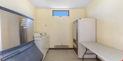 Robin Hood Motel — Sale in Raton, NM, photo 7 of 8