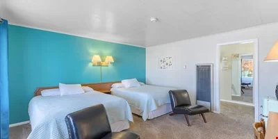 Robin Hood Motel — Sale in Raton, NM, photo 6 of 8