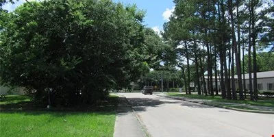 101 Walker St — Sale in League City, TX, photo 2 of 3