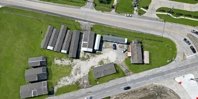 3733 N Alexander — Sale in Baytown, TX, photo 1 of 8