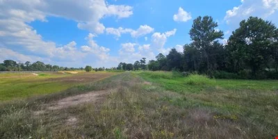 1550 Hicks — Sale in Tomball, TX, photo 6 of 8
