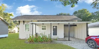 404 3rd Street (Waco) — Sale in League City, TX, photo 2 of 8