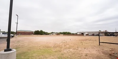8102 Venita Ave — Sale in Lubbock, TX, photo 3 of 5