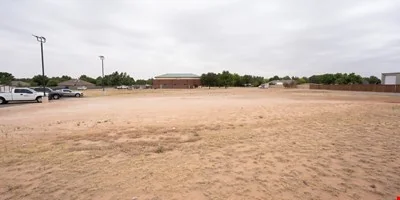 8102 Venita Ave — Sale in Lubbock, TX, photo 4 of 5