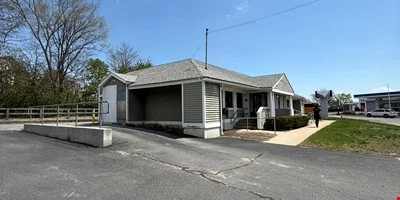 Former Santander Bank For Sale or Lease — Sale in Ayer, MA, photo 4 of 8