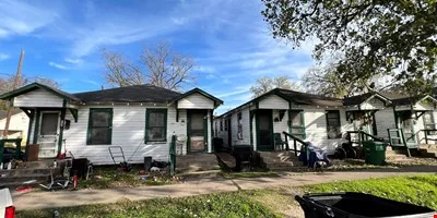 2601 Lucinda St, Houton, TX 77004 — Sale in Houston, TX, photo 1 of 8