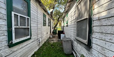 2601 Lucinda St, Houton, TX 77004 — Sale in Houston, TX, photo 5 of 8