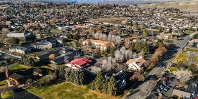 504 N 40th Ave Yakima, WA — Sale in Yakima, WA, photo 4 of 8