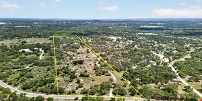 301 Sattler — Sale in Spring Branch, TX, photo 4 of 8