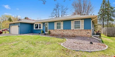 Maplewood Business Opportunity — Sale in Maplewood, MN, photo 1 of 8