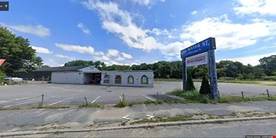 Multi-family / Mixed Use — Sale in Fitchburg, MA, photo 2 of 4