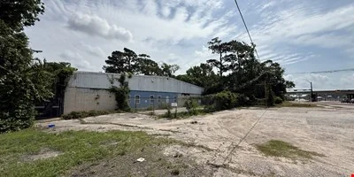 Immediate Occupancy Opportunity in High Visibility… — Sale in Baytown, TX, photo 1 of 1