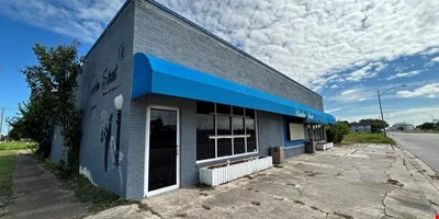 Cheap Retail! 330 Texas Ave (Texas City) — Sale in Texas City, TX, photo 1 of 8