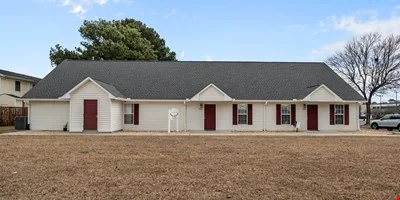 125 Oakmont Drive- Greenville, NC — Sale in Greenville, NC, photo 6 of 8