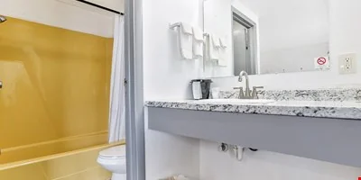 2102 East Main Street, Albert Lea, Minnesota 56007 — Sale in Albert Lea, MN, photo 5 of 8