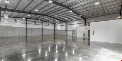 Fully Leased Industrial Building For Sale in… — Sale in Chattanooga, TN, photo 3 of 8