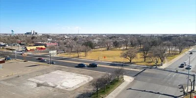 800 N Buchanan — Sale in Amarillo, TX, photo 2 of 4