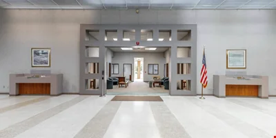 20,400 SF Office Building | Riverfront Parkway in… — Sale in Chattanooga, TN, photo 6 of 8