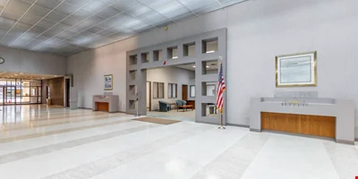 20,400 SF Office Building | Riverfront Parkway in… — Sale in Chattanooga, TN, photo 7 of 8