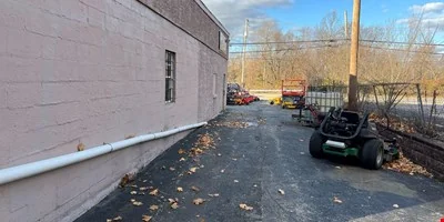 RETAIL FOR SALE — Sale in Malvern, PA, photo 3 of 8