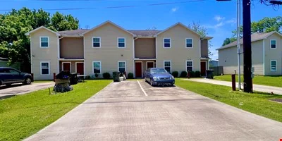 Bacliff Multifamily Portfolio — Sale in Bacliff, TX, photo 2 of 8