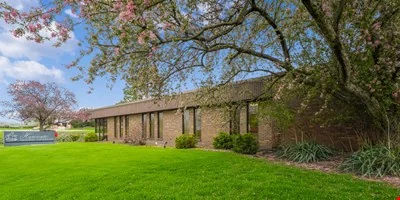 4130 44th st SE Kentwood, MI — Sale in Kentwood, MI, photo 2 of 8