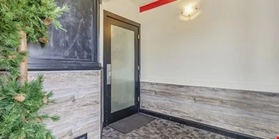 Turn-Key, 2nd Generation Restaurant — Sale in Saint Paul, MN, photo 6 of 8