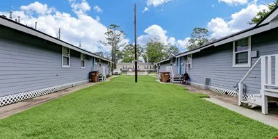 2322 Central Street, Dickinson, TX 77539 — Sale in Dickinson, TX, photo 5 of 8