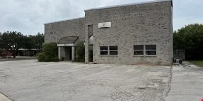 7927 Mainland — Sale in San Antonio, TX, photo 2 of 8