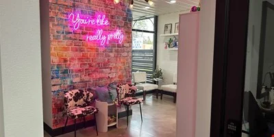 Government St Salon For Sale — Sale in Baton Rouge, LA, photo 1 of 8