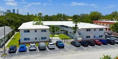Harbordale Apartments — Sale in Fort Lauderdale, FL, photo 1 of 8