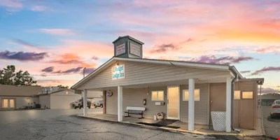 116 NW 14th St - hospitality for sale in abilene, KS
