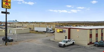 1st Choice Inn - 1904 East Cedar Street — Sale in Rawlins, WY, photo 5 of 8