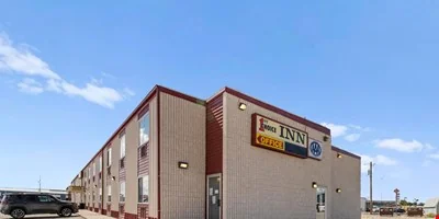 1st Choice Inn - 1904 East Cedar Street — Sale in Rawlins, WY, photo 4 of 8
