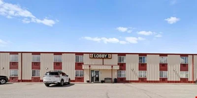 1st Choice Inn - 1904 East Cedar Street — Sale in Rawlins, WY, photo 2 of 8