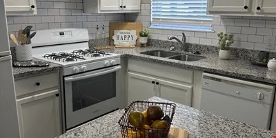 1101 E Main St, League City TX: 16 MULTI-FAMILY UNITS — Sale in League City, TX, photo 8 of 8