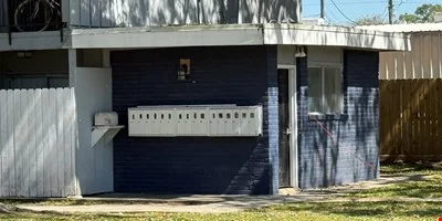 1101 E Main St, League City TX: 16 MULTI-FAMILY UNITS — Sale in League City, TX, photo 7 of 8