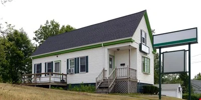 140 Brockton Ave, Abington — Sale in Abington, MA, photo 1 of 8