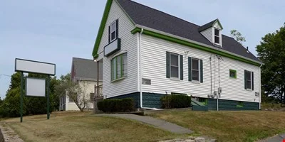140 Brockton Ave, Abington — Sale in Abington, MA, photo 3 of 8